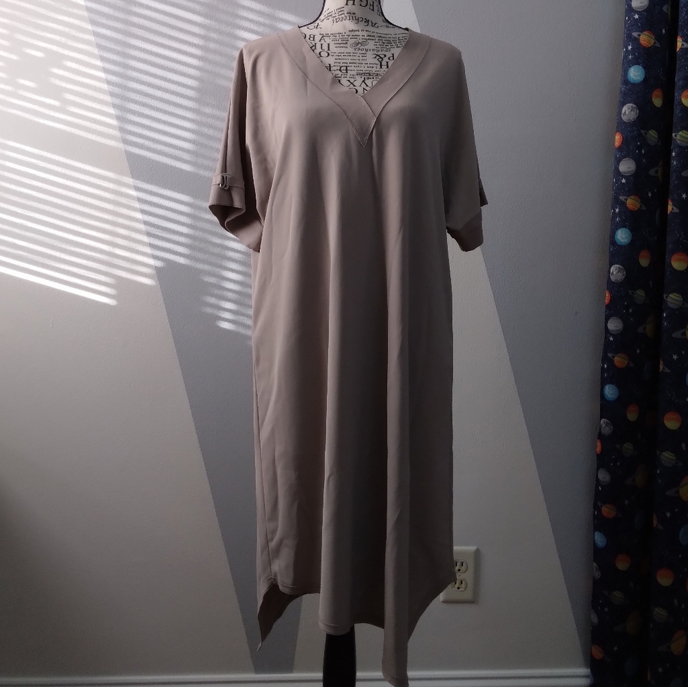 MARIE SAINT PIERRE Asymmetrical midi‎ dress - Picture 2 of 8